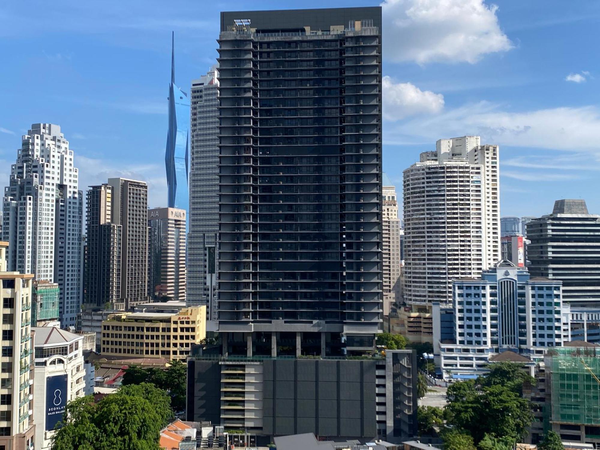 4 Pax Monorail Next To Quill Mall * Kuala Lumpur
