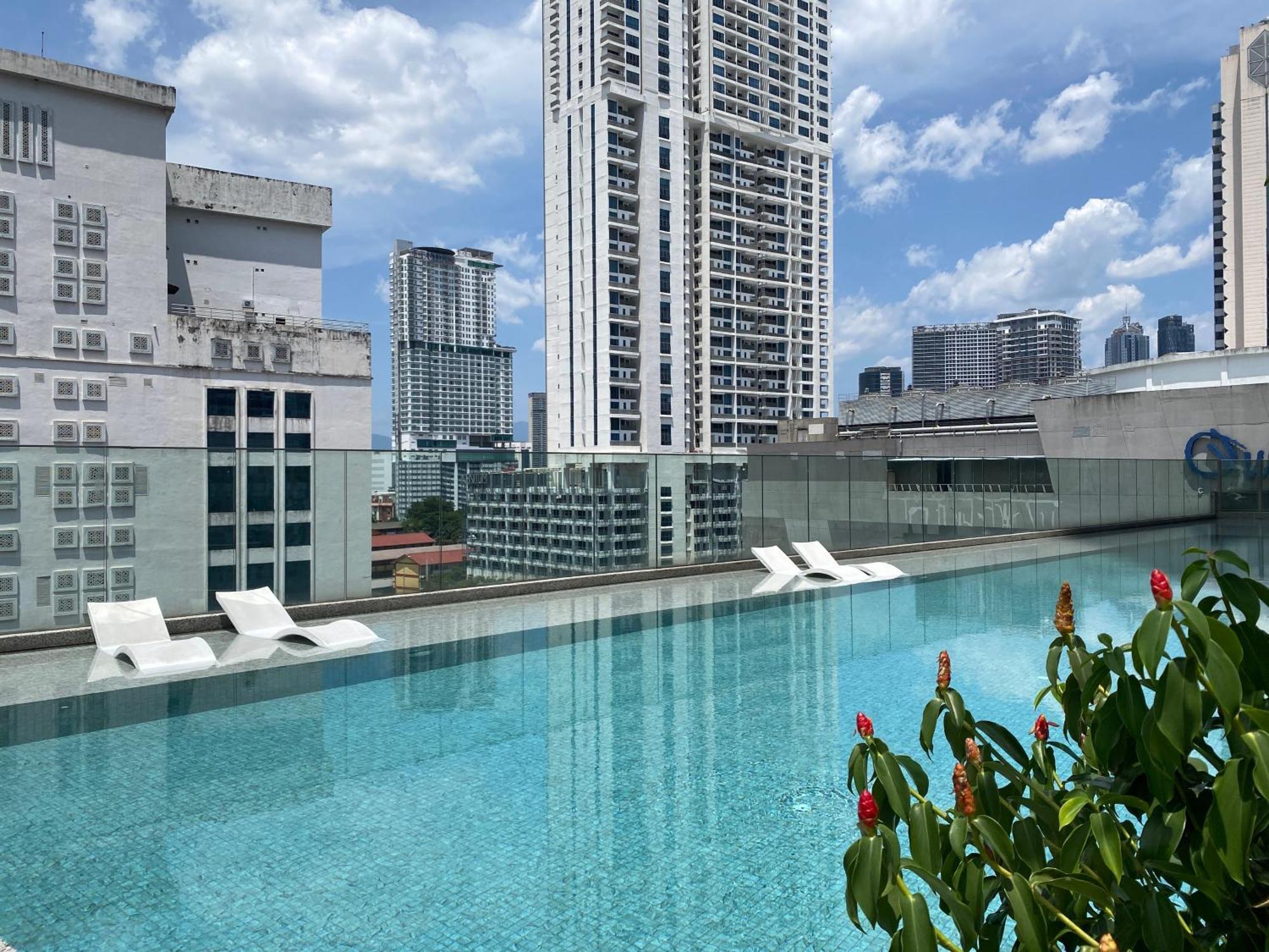4 Pax Monorail Next To Quill Mall Kuala Lumpur