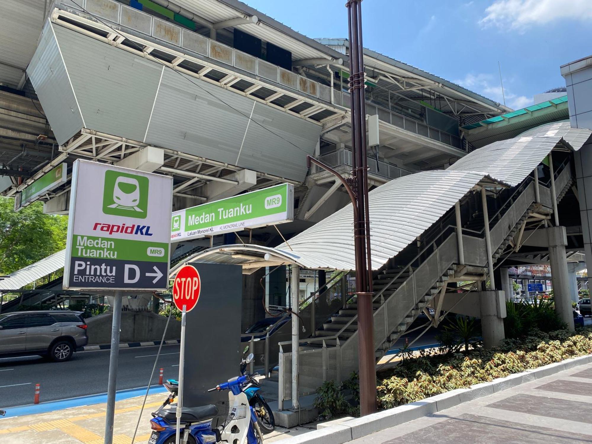 4 Pax Monorail Next To Quill Mall Kuala Lumpur